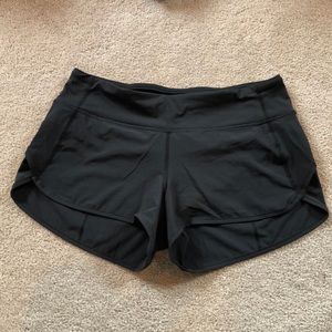 EUC Lululemon black speed shorts